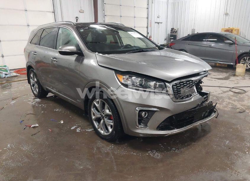 2019 Kia Sorento 3.3L SX (VIN 5XYPKDA58KG547704) main photo