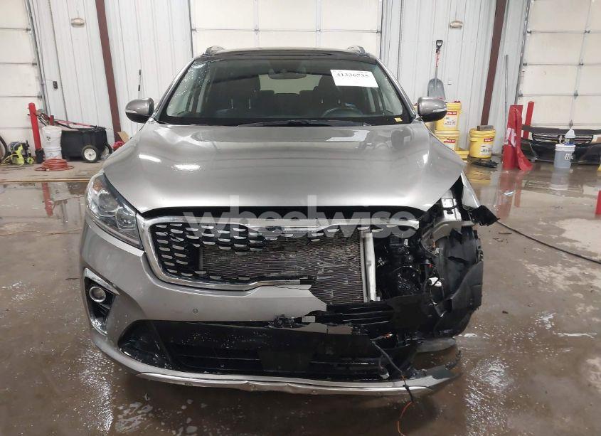 Photo 13 of 2019 Kia Sorento 3.3L SX (VIN 5XYPKDA58KG547704)