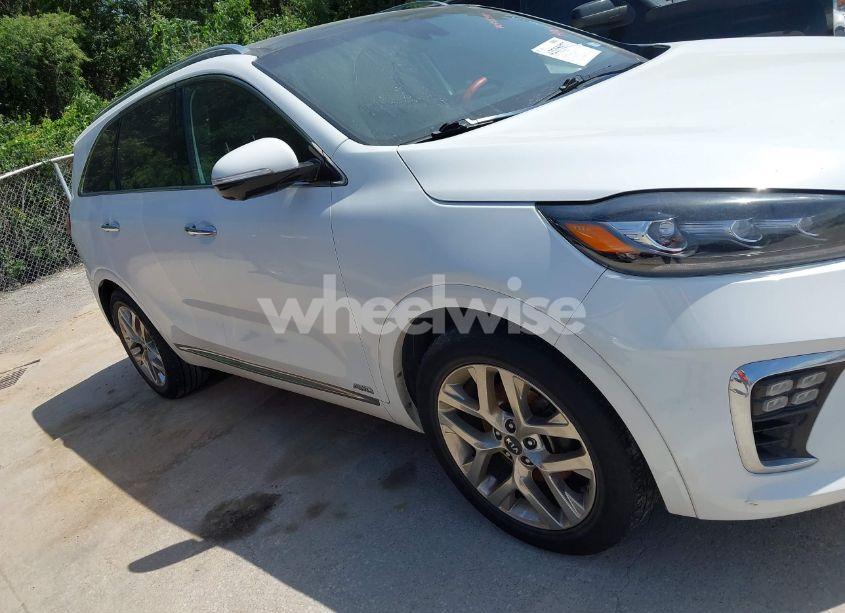 Photo 13 of 2019 Kia Sorento 3.3L SXL (VIN 5XYPKDA58KG609862)