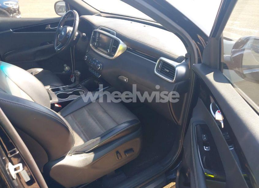 Photo 5 of 2016 Kia Sorento 3.3L SXL (VIN 5XYPKDA59GG085256)