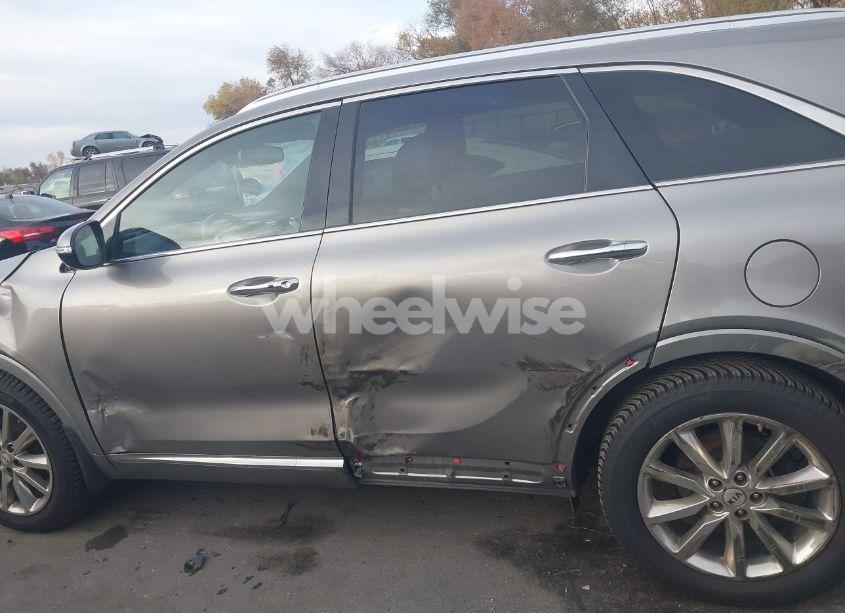 Photo 15 of 2017 Kia Sorento 3.3L SXL (VIN 5XYPKDA59HG304752)