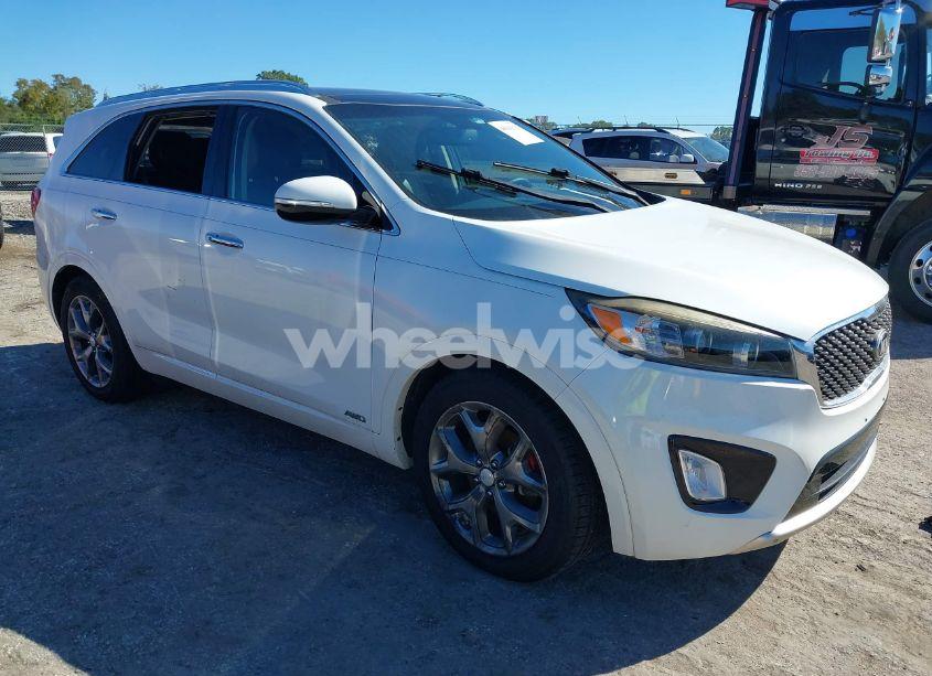 2016 Kia Sorento 3.3L SX (VIN 5XYPKDA5XGG173541) main photo