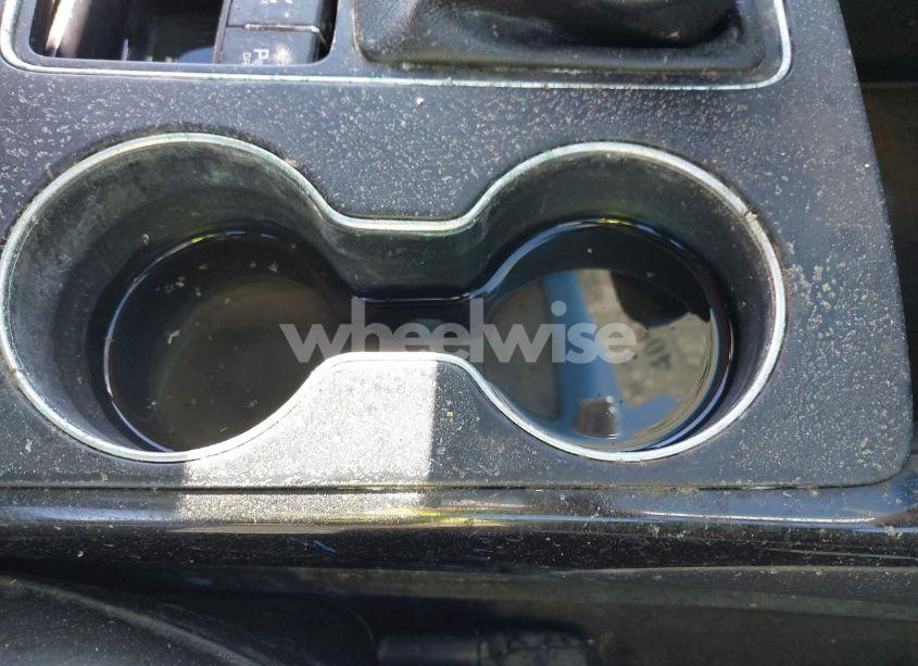 Photo 12 of 2016 Kia Sorento 3.3L SX (VIN 5XYPKDA5XGG173541)