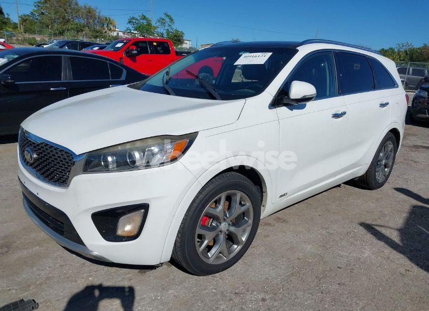 Photo 2 of 2016 Kia Sorento 3.3L SX (VIN 5XYPKDA5XGG173541)