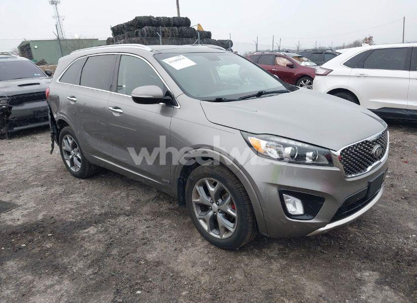 2017 Kia Sorento 3.3L SX (VIN 5XYPKDA5XHG261958) main photo