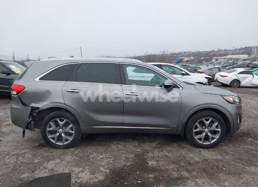 Photo 14 of 2017 Kia Sorento 3.3L SX (VIN 5XYPKDA5XHG261958)