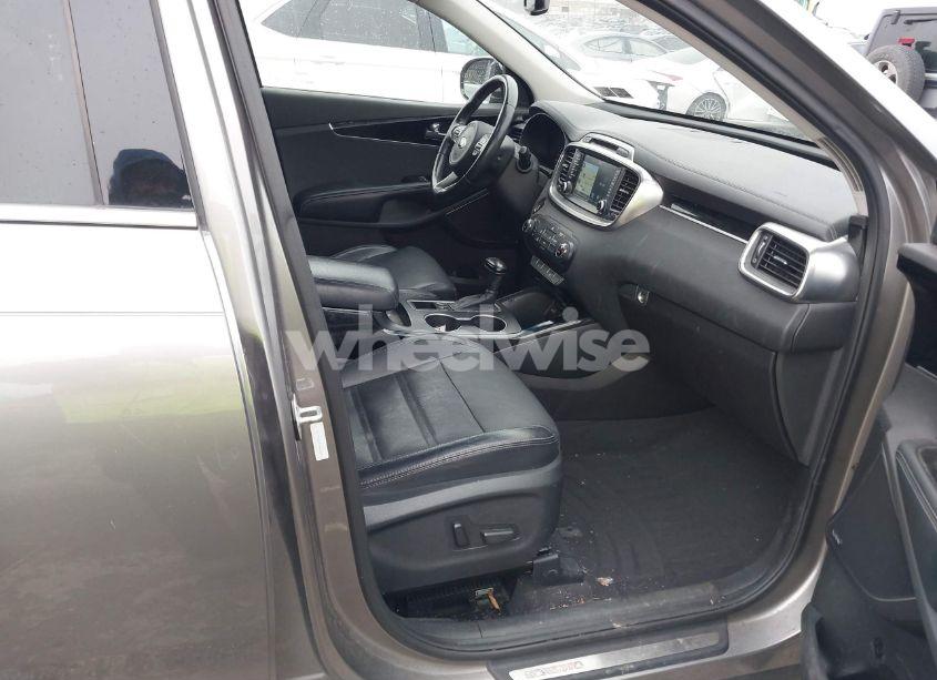 Photo 5 of 2017 Kia Sorento 3.3L SX (VIN 5XYPKDA5XHG261958)