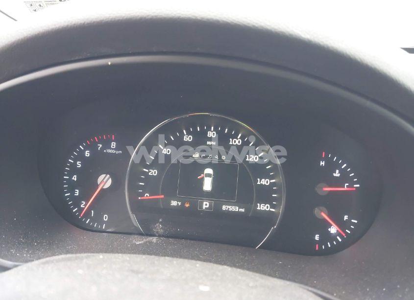 Photo 7 of 2017 Kia Sorento 3.3L SX (VIN 5XYPKDA5XHG261958)