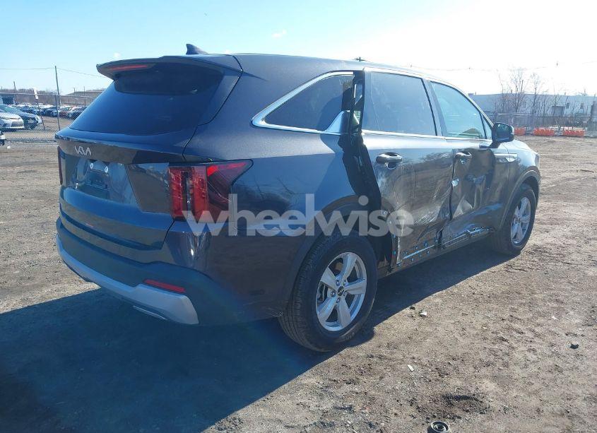Photo 4 of 2025 Kia Sorento LX (VIN 5XYRG4JC0SG351796)