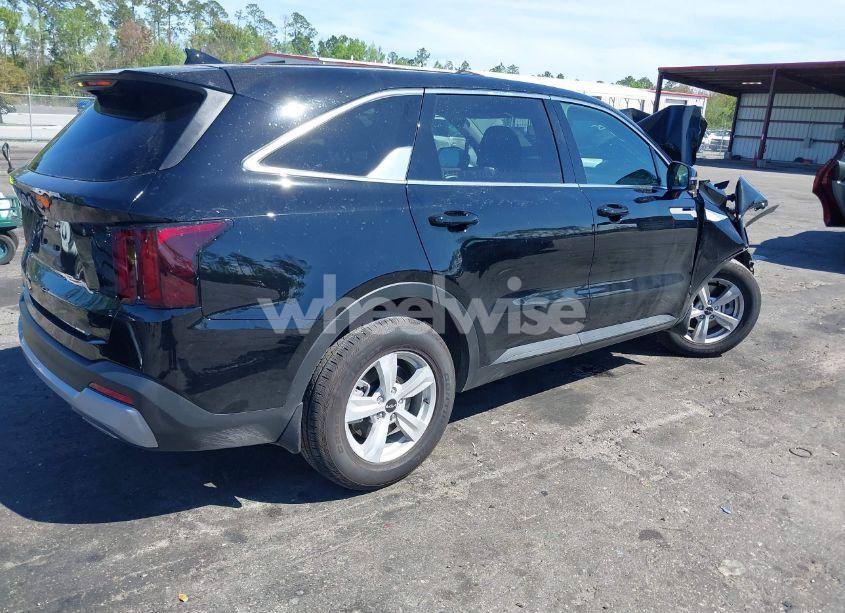 Photo 4 of 2025 Kia Sorento LX (VIN 5XYRG4JC2SG355011)