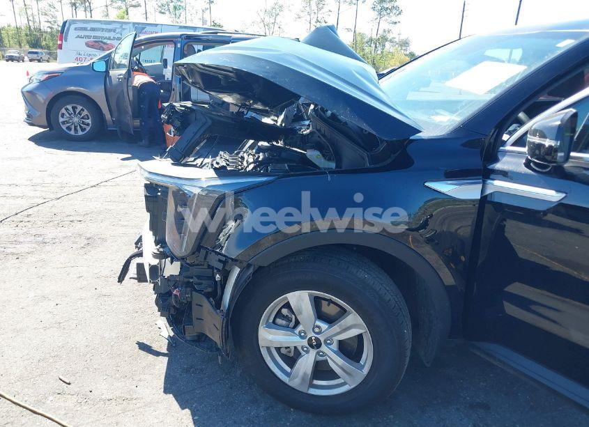 Photo 6 of 2025 Kia Sorento LX (VIN 5XYRG4JC2SG355011)