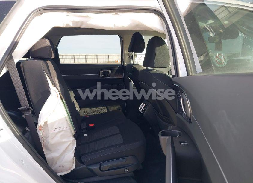 Photo 8 of 2025 Kia Sorento LX (VIN 5XYRG4JC5SG315120)