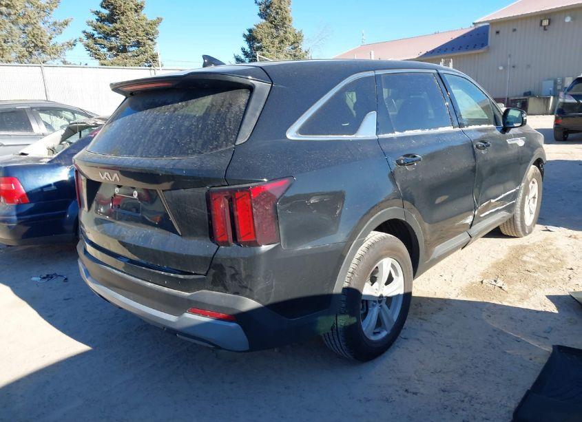Photo 4 of 2024 Kia Sorento LX (VIN 5XYRG4JC7RG308793)