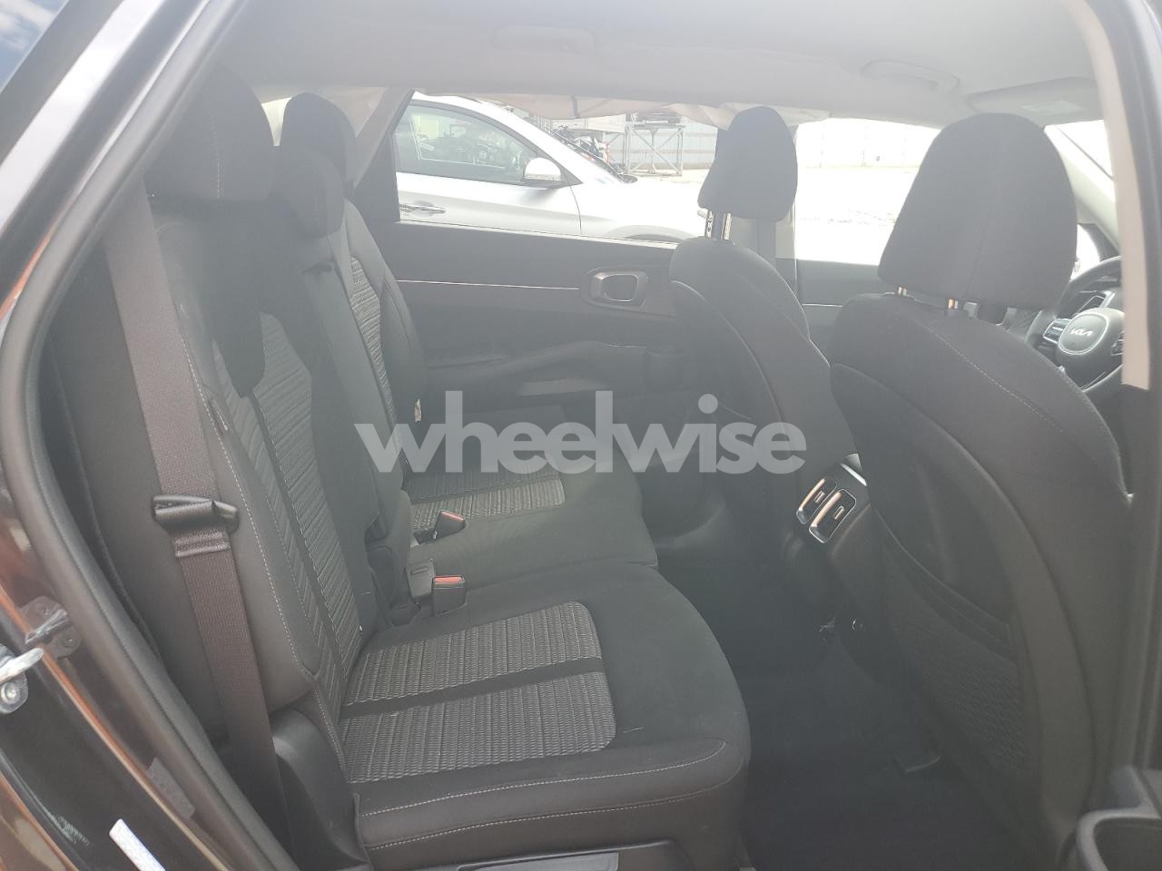 Photo 11 of 2025 KIA SORENTO LX (VIN 5XYRG4JC7SG376453)