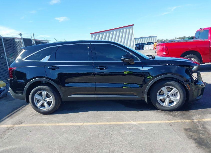 Photo 14 of 2024 Kia Sorento LX (VIN 5XYRG4JC8RG293902)