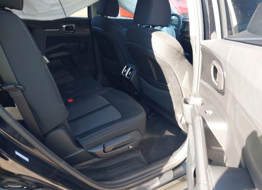 Photo 8 of 2024 Kia Sorento LX (VIN 5XYRG4JC8RG293902)
