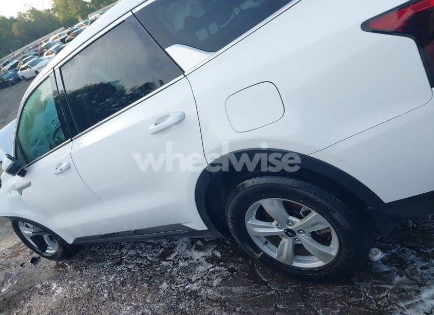 Photo 14 of 2024 Kia Sorento LX (VIN 5XYRG4JC9RG257782)