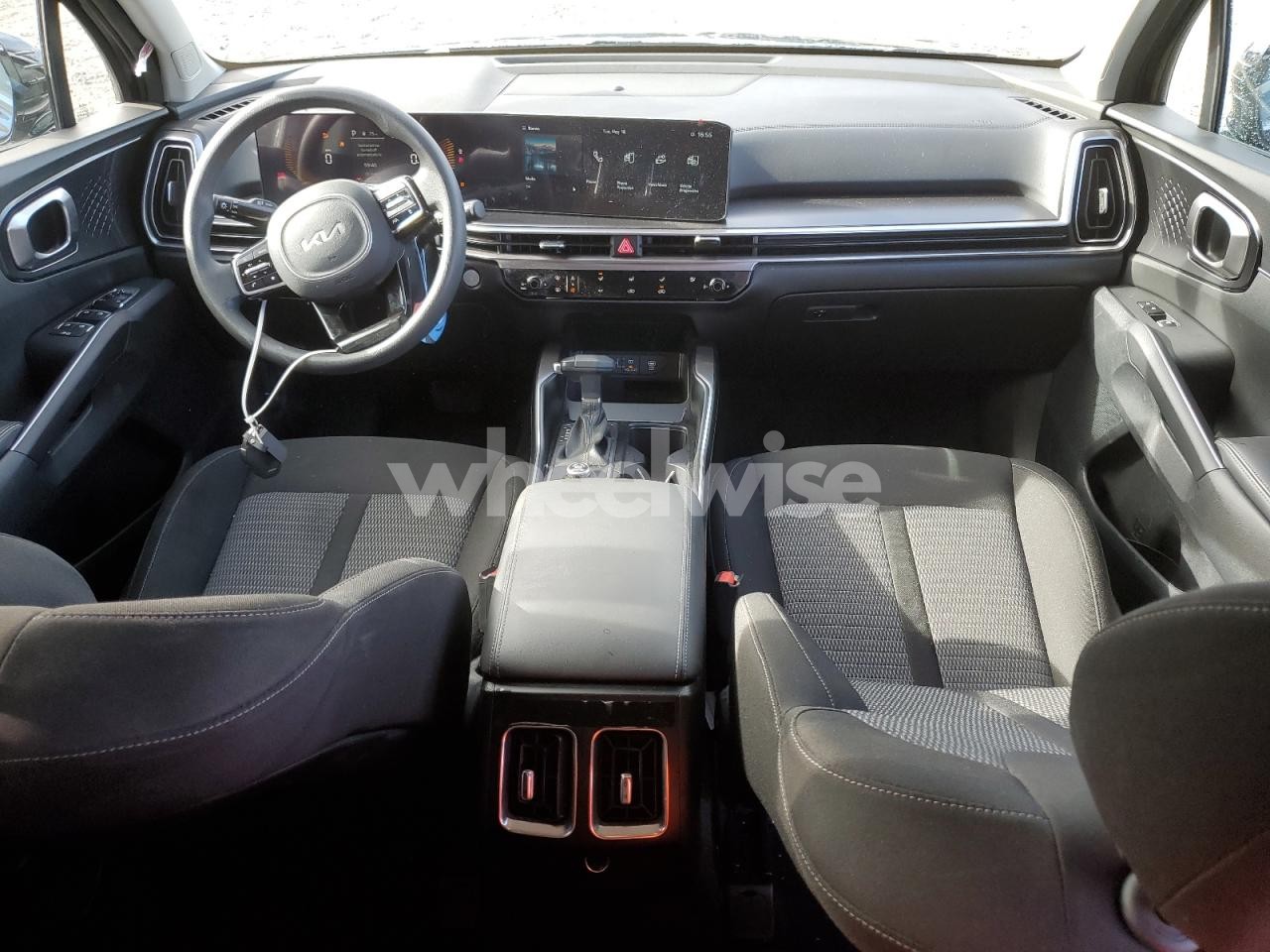 Photo 8 of 2024 KIA SORENTO LX (VIN 5XYRG4JC9RG309377)