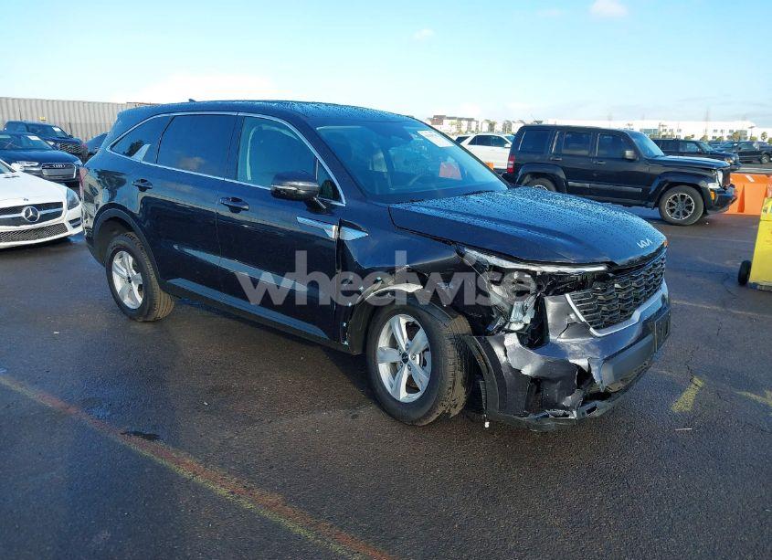 2025 Kia Sorento LX (VIN 5XYRG4JC9SG350436) main photo