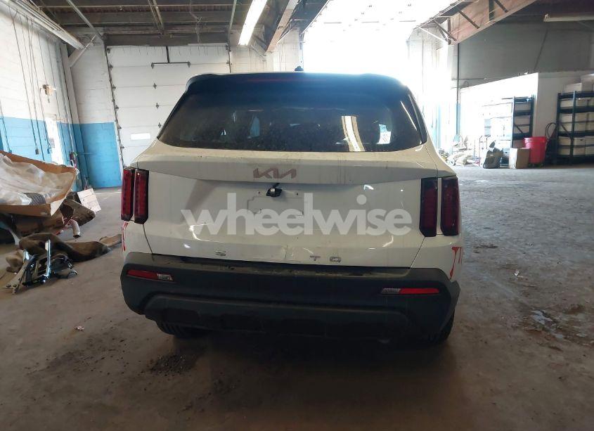 Photo 16 of 2022 Kia Sorento LX (VIN 5XYRG4LC1NG106295)