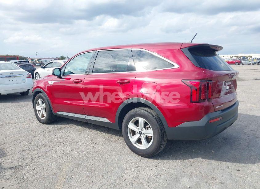 Photo 14 of 2023 Kia Sorento LX (VIN 5XYRG4LC2PG240963)
