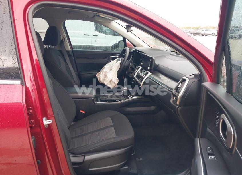Photo 5 of 2021 Kia Sorento LX (VIN 5XYRG4LC3MG069894)