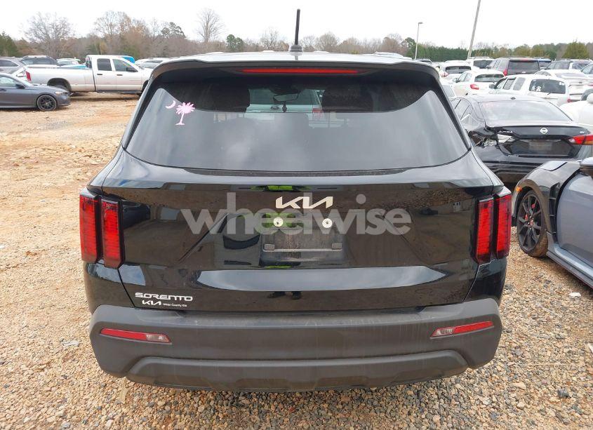 Photo 16 of 2023 Kia Sorento LX (VIN 5XYRG4LC3PG170888)