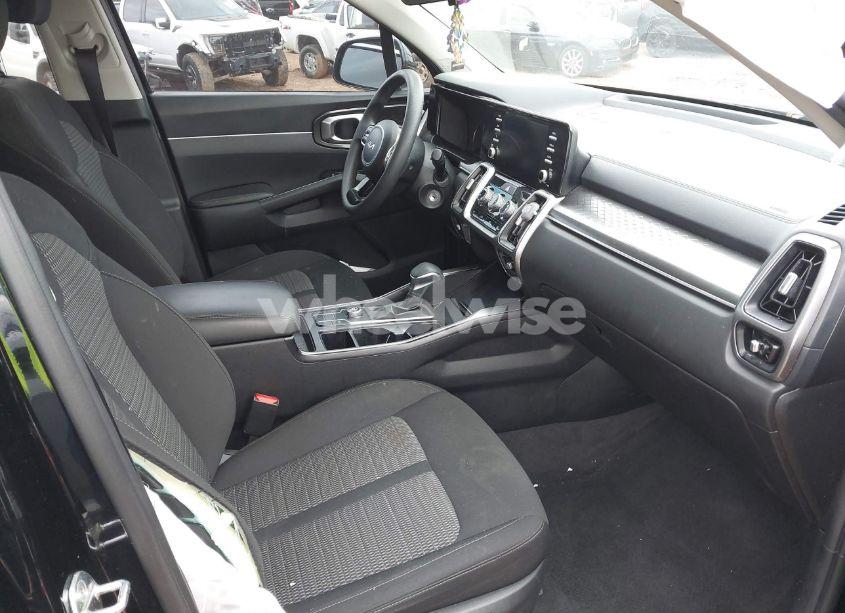 Photo 5 of 2023 Kia Sorento LX (VIN 5XYRG4LC3PG170888)