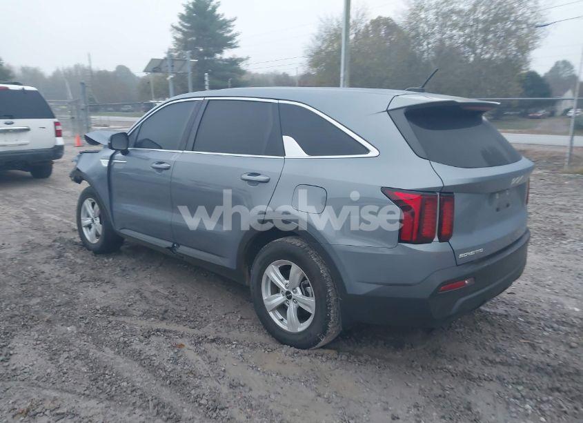 Photo 3 of 2023 Kia Sorento LX (VIN 5XYRG4LC3PG198948)