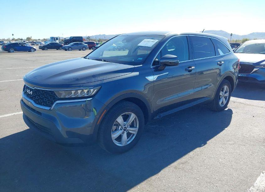 Photo 2 of 2023 Kia Sorento LX (VIN 5XYRG4LC3PG209446)
