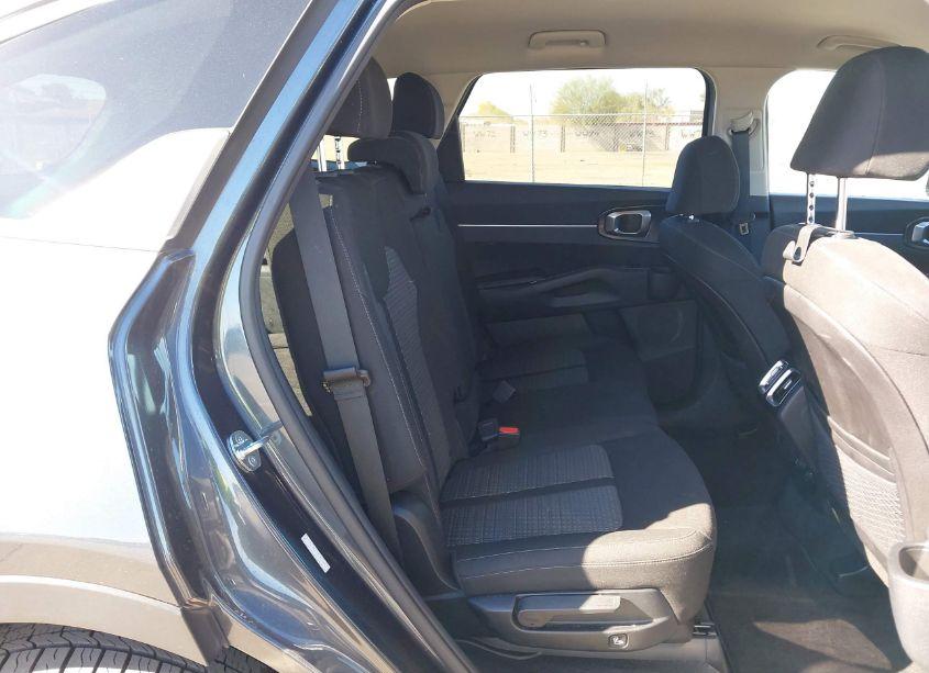 Photo 8 of 2023 Kia Sorento LX (VIN 5XYRG4LC3PG209446)