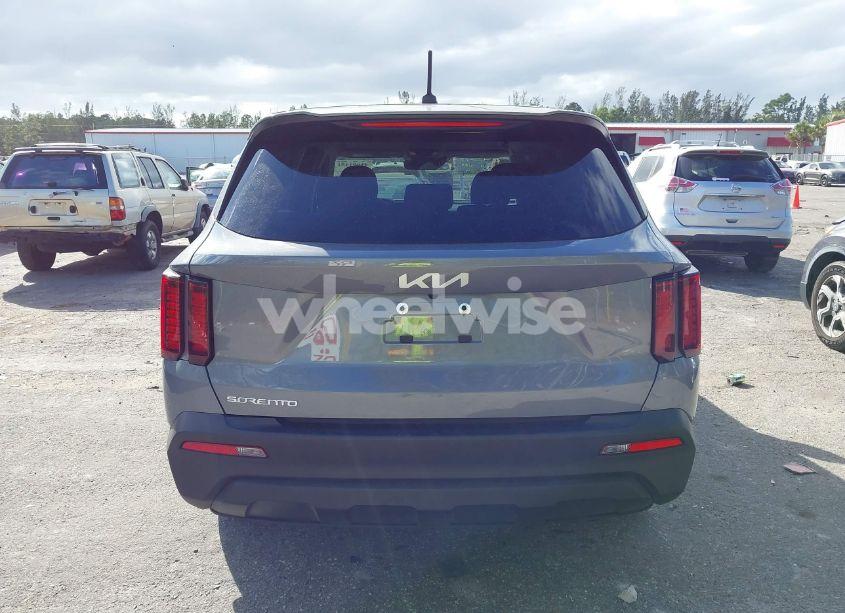 Photo 16 of 2023 Kia Sorento LX (VIN 5XYRG4LC3PG231074)