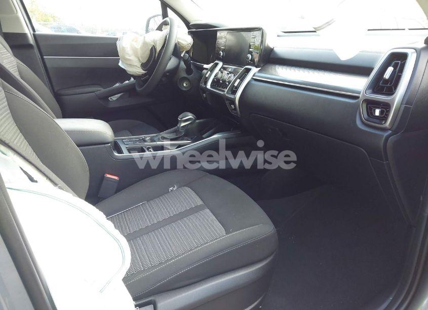 Photo 5 of 2023 Kia Sorento LX (VIN 5XYRG4LC3PG231074)