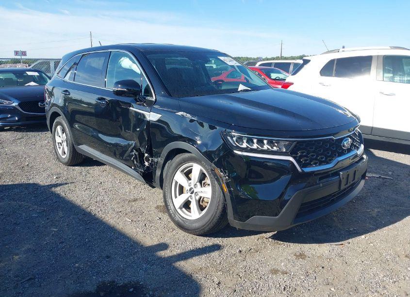 Photo 6 of 2021 Kia Sorento LX (VIN 5XYRG4LC4MG065904)