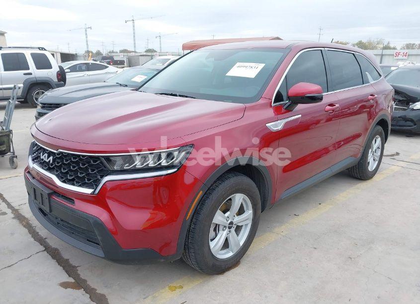 Photo 2 of 2023 Kia Sorento LX (VIN 5XYRG4LC4PG166347)