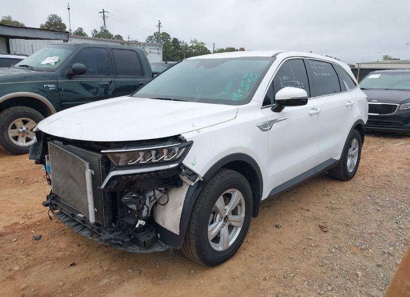 Photo 2 of 2023 Kia Sorento LX (VIN 5XYRG4LC4PG178109)