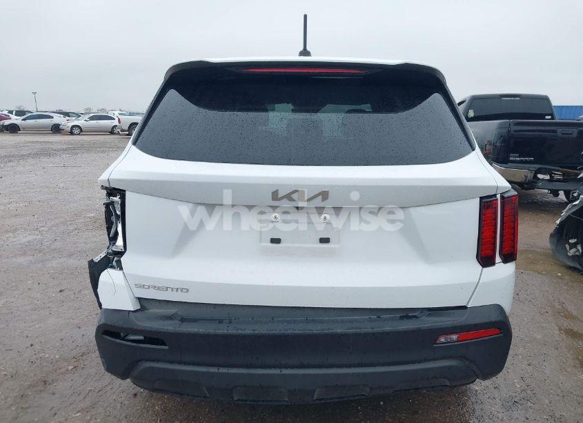 Photo 16 of 2023 Kia Sorento LX (VIN 5XYRG4LC5PG166163)
