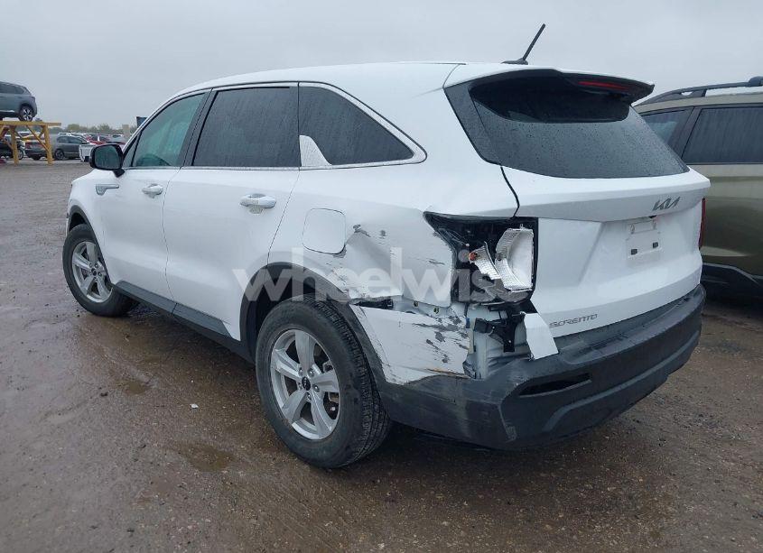 Photo 3 of 2023 Kia Sorento LX (VIN 5XYRG4LC5PG166163)