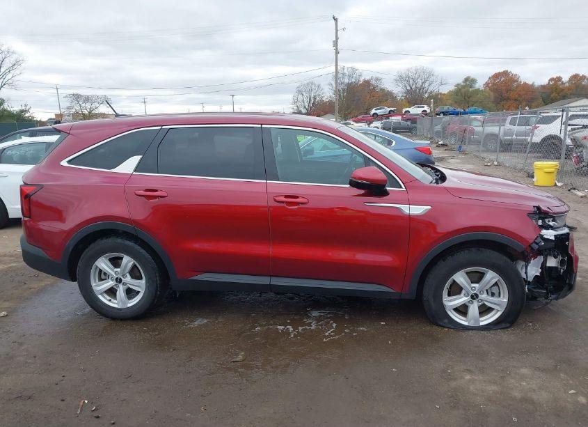 Photo 13 of 2023 Kia Sorento LX (VIN 5XYRG4LC6PG194148)