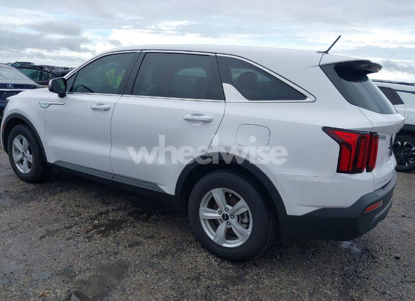 Photo 3 of 2023 Kia Sorento LX (VIN 5XYRG4LC6PG215435)