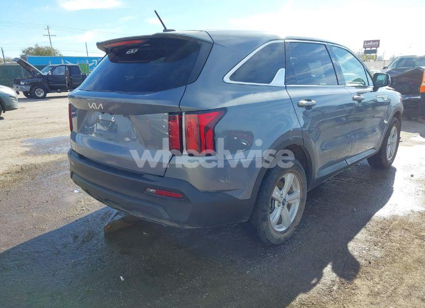 Photo 4 of 2023 Kia Sorento LX (VIN 5XYRG4LC7PG174488)