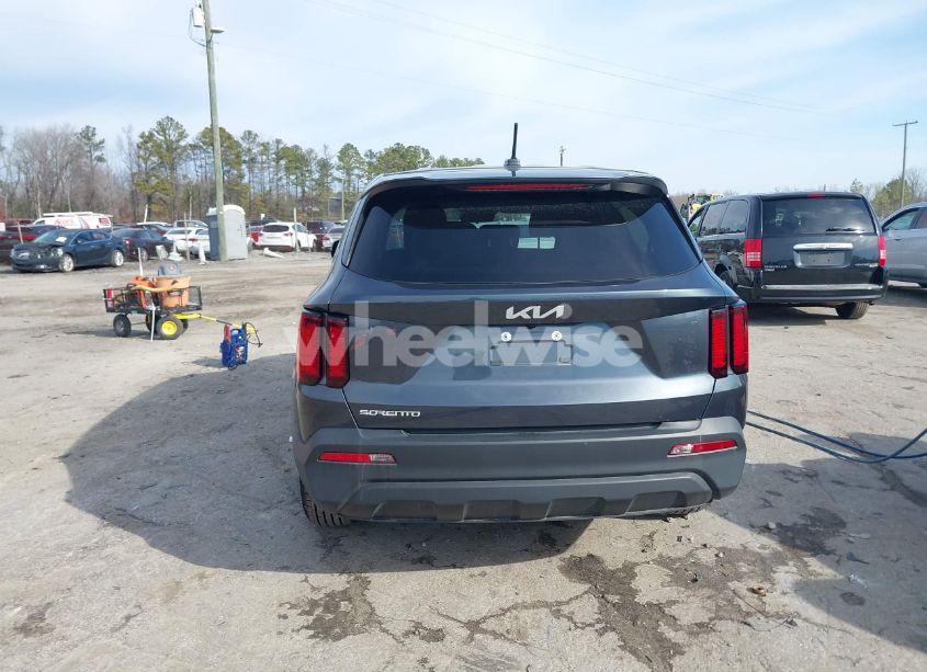 Photo 16 of 2023 Kia Sorento LX (VIN 5XYRG4LC7PG205397)