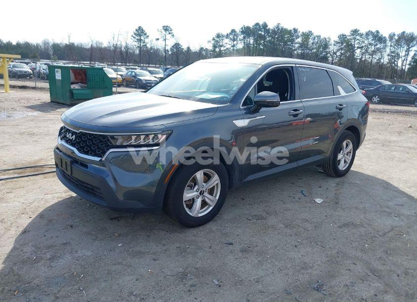 Photo 2 of 2023 Kia Sorento LX (VIN 5XYRG4LC7PG205397)