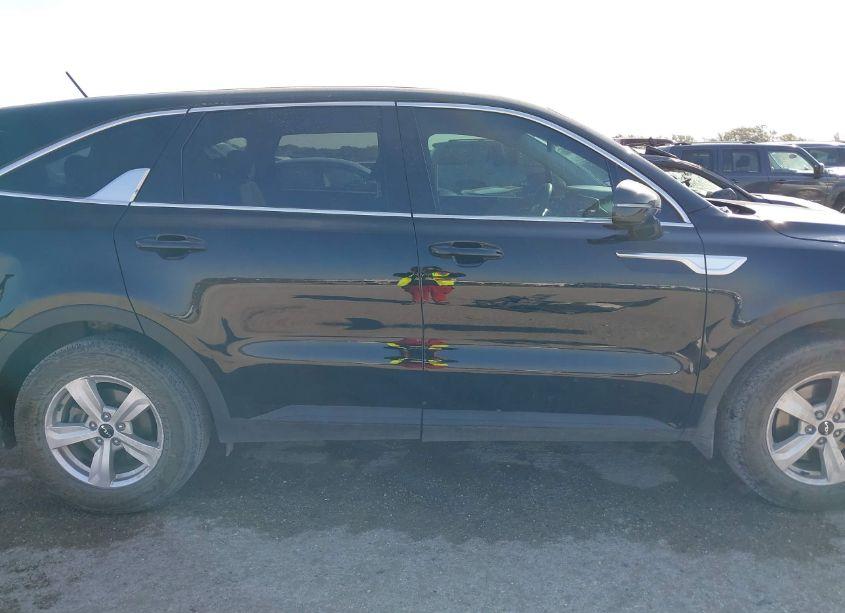 Photo 14 of 2023 Kia Sorento LX (VIN 5XYRG4LC7PG229943)