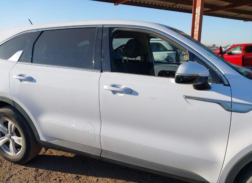 Photo 14 of 2021 Kia Sorento LX (VIN 5XYRG4LC8MG045252)