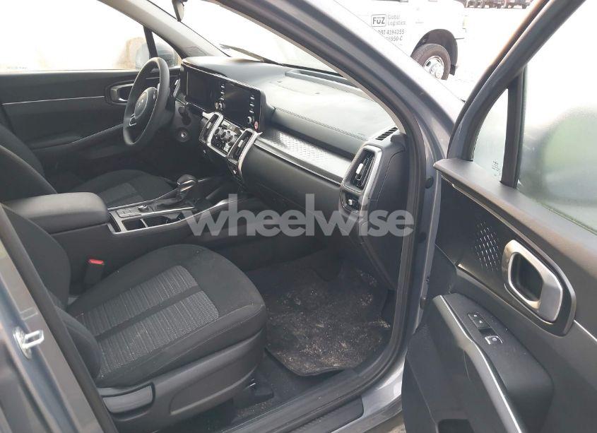 Photo 5 of 2022 Kia Sorento LX (VIN 5XYRG4LC8NG122154)