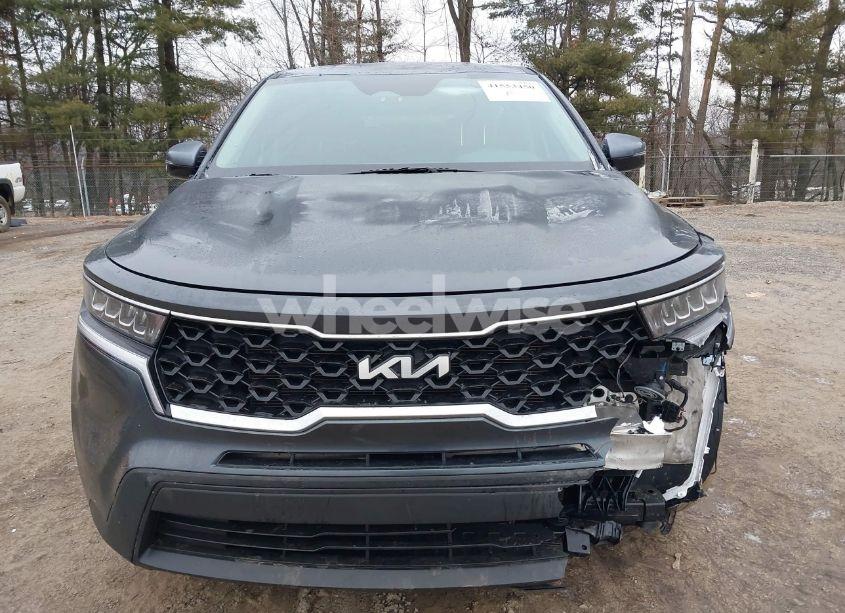 Photo 13 of 2022 Kia Sorento LX (VIN 5XYRG4LC8NG158815)