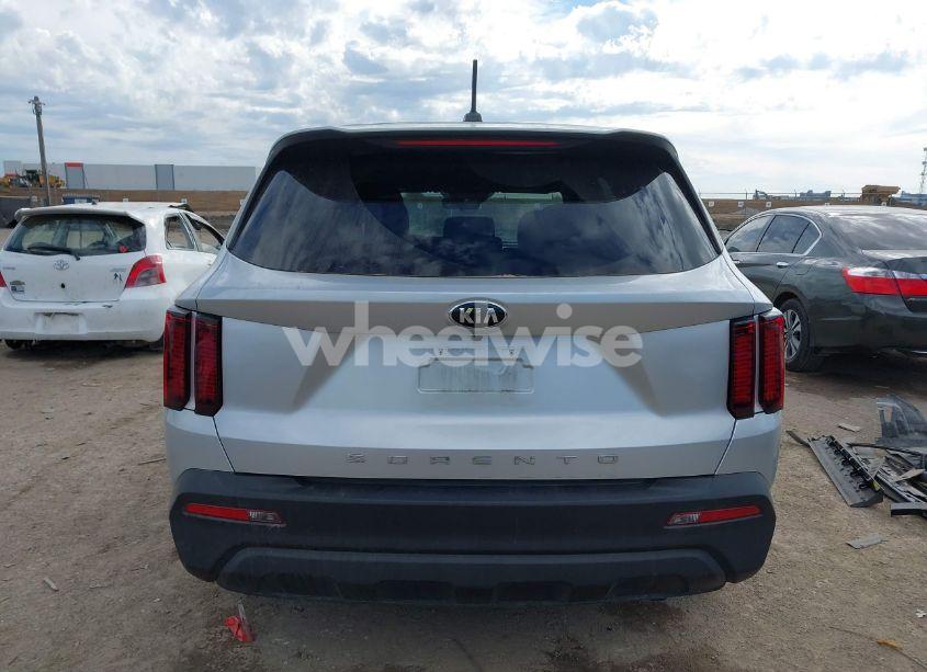 Photo 17 of 2021 Kia Sorento LX (VIN 5XYRG4LC9MG056292)