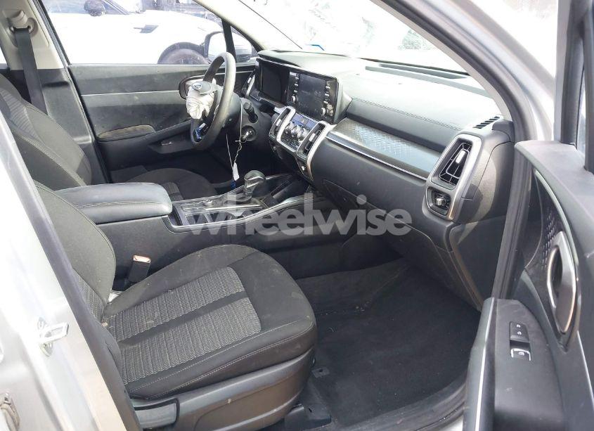 Photo 5 of 2021 Kia Sorento LX (VIN 5XYRG4LC9MG056292)