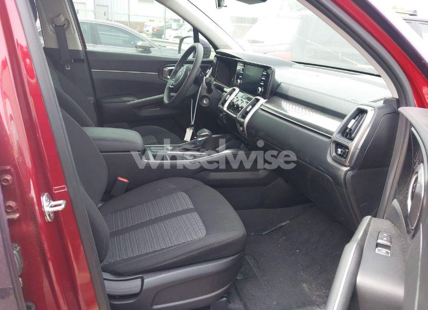 Photo 5 of 2022 Kia Sorento LX (VIN 5XYRG4LC9NG091772)